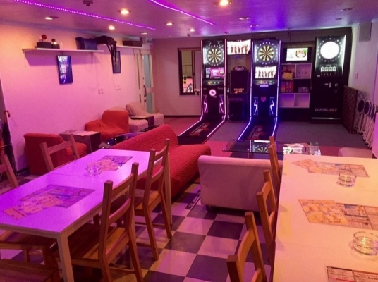 べろ~家 東十条 黒豹