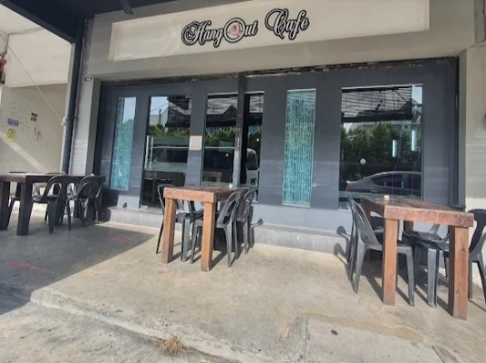 Hangout Cafe (KK)