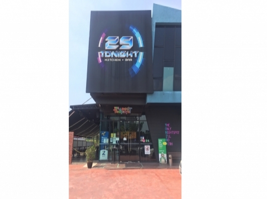 TONIGHT'S KITCHEN & BAR (SETIA ALAM)