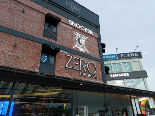 ZERO LIVEHOUSE (MOUNT AUSTIN)