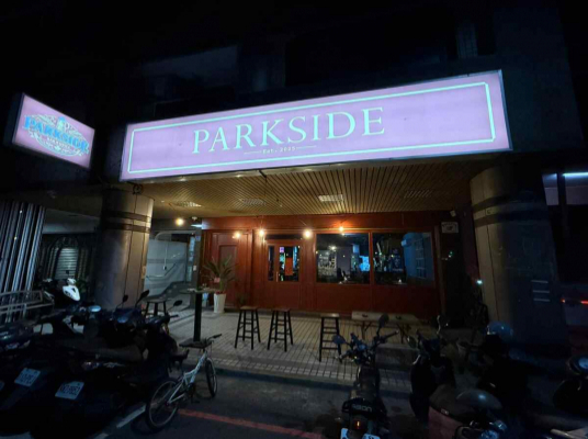 Parkside Bar & Grill